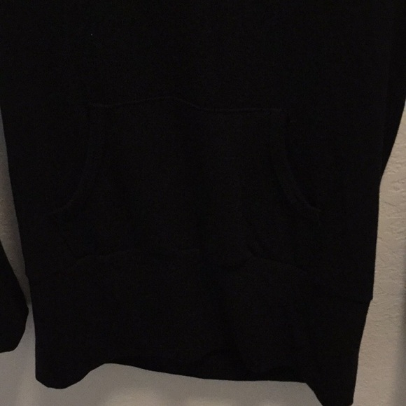 Beautiful hooded embellished crown long sleeve tee - Picture 6 of 7
